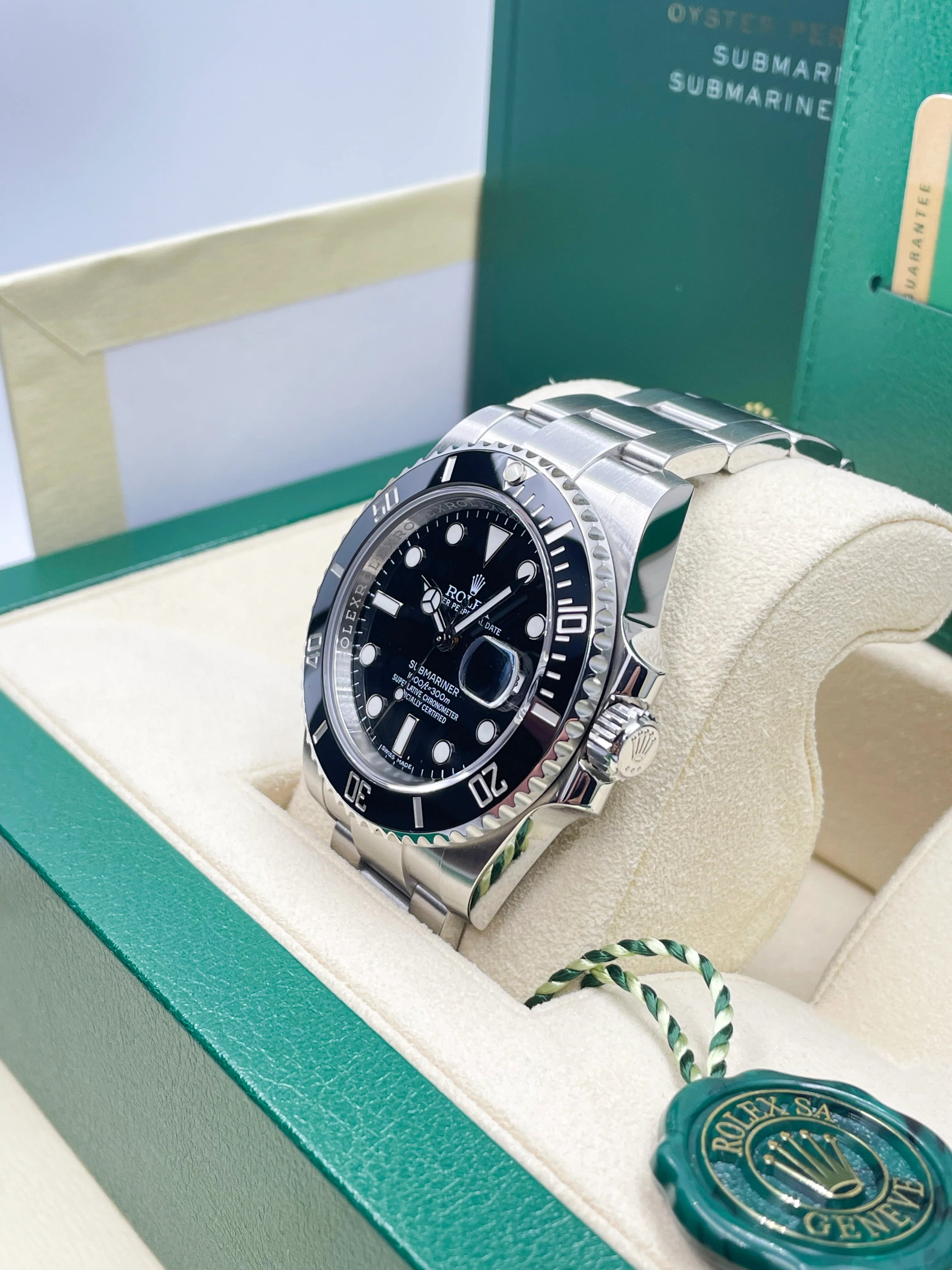 Awesome deal! | Rolex Submariner 116610LN - 40mm (2016)